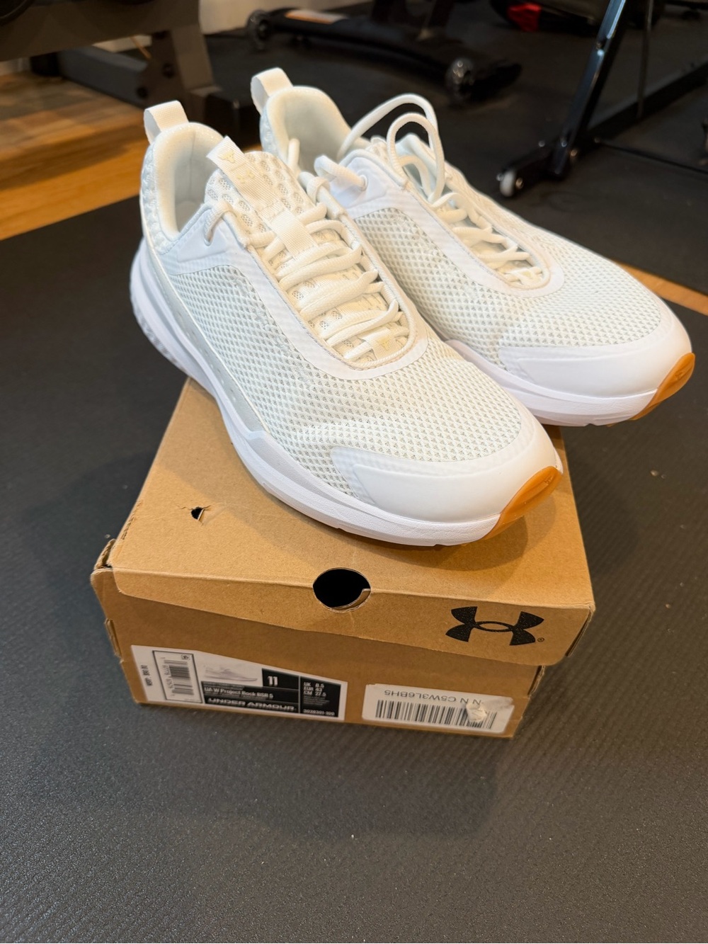 Under Armour Project Rock BSR 5- women’s 11 NWT